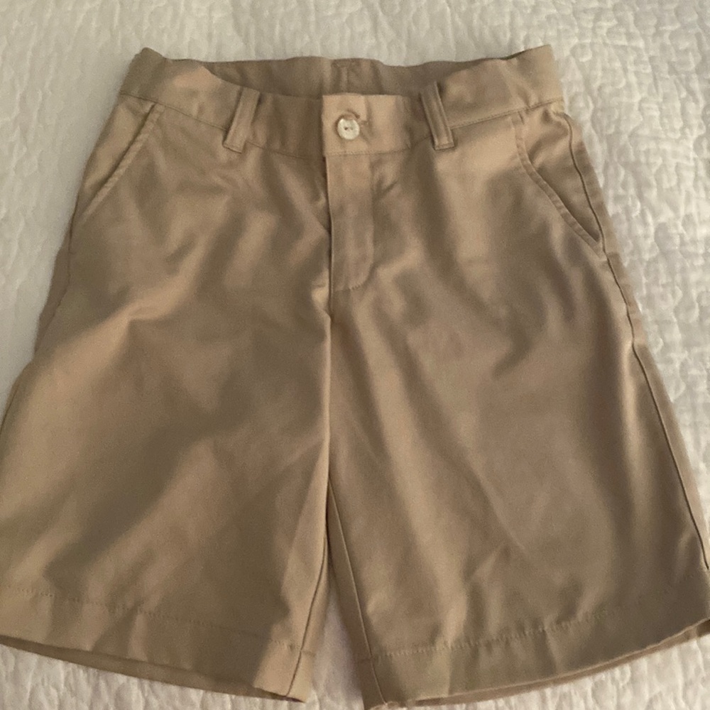 Puma boys golf shorts size small (7-8)